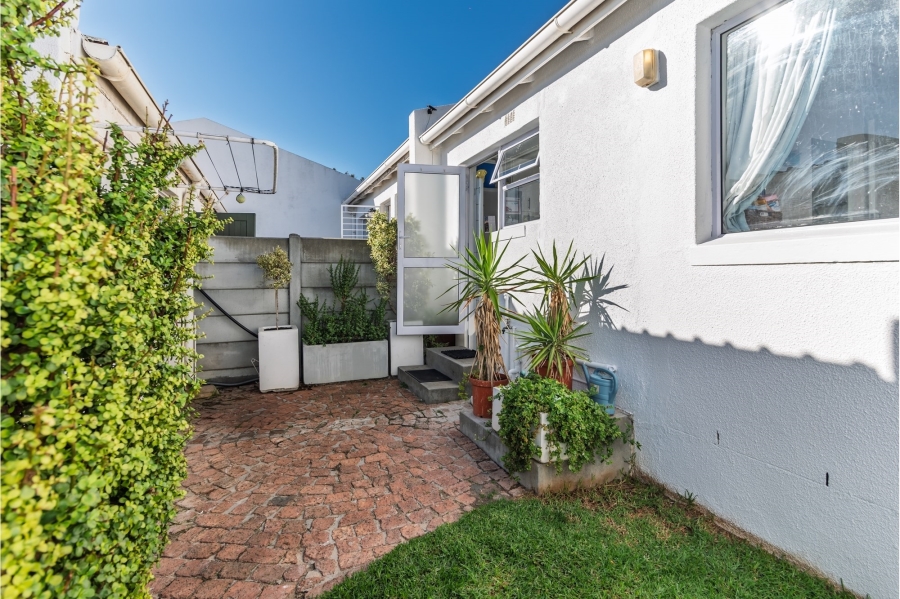 2 Bedroom Property for Sale in Faerie Knowe Western Cape